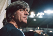 Löw zamává Němcům na rozloučenou a možná žádný jiný trenér nebude pod takovým tlakem