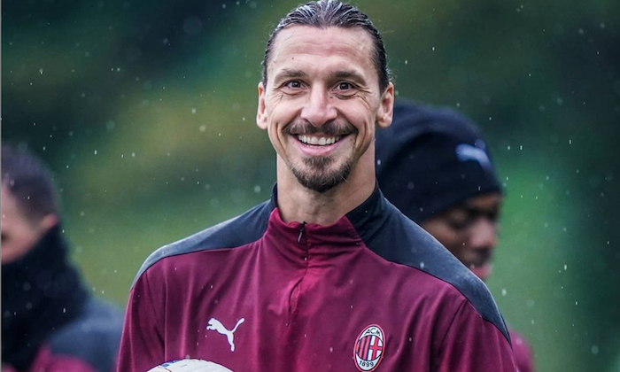 Zlatan nestárne. Konec kontraktu? V Miláně chce hrát i po čtyřicítce