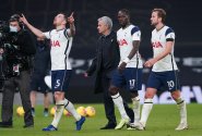 Tottenham porazil City a je v čele, United se doma znovu trápili