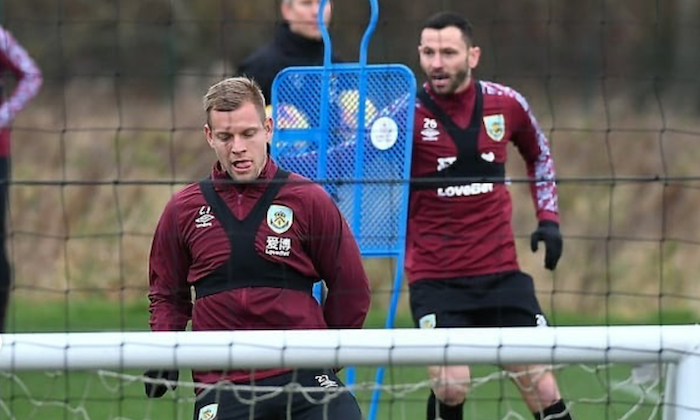 Vydra na Turf Moor příliš nehraje, přesto prodloužil: Pro moji rodinu je moc důležité, že jsme se v Burnley usadili