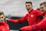 Slavia v Leverkusenu a s Libercem, Sparta s Milánem a na Slovácku, Real - Atlético, United - City!