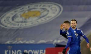 Leicester po skvěle zvládnutém šlágru vede Premier League