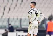 Na Juventus se valí problémy z každé strany. Ronaldo a spol. si nemusí zahrát Ligu mistrů ani Serii A