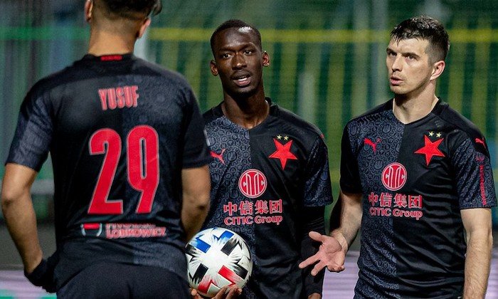 Kdyby šla Slavia až do konce května do karantény, stala by se již nyní potřetí za sebou českým mistrem