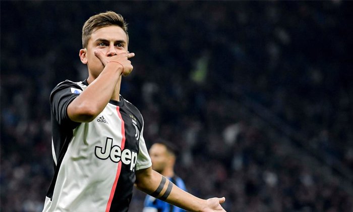 Kam zamíří Dybala? Vyzkouší si Premier League nebo ho Barcelona vymění za Griezmanna?