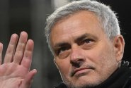 Mourinho si vyhlíží první posily do Říma. Vyhlédl si i záložníka Arsenalu