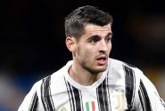 Inter Milán zvládl další bitvu s Cagliari, Juventus proti Janovu nezaváhal