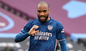 Lacazette na odchodu, o zájemce nouzi nemá