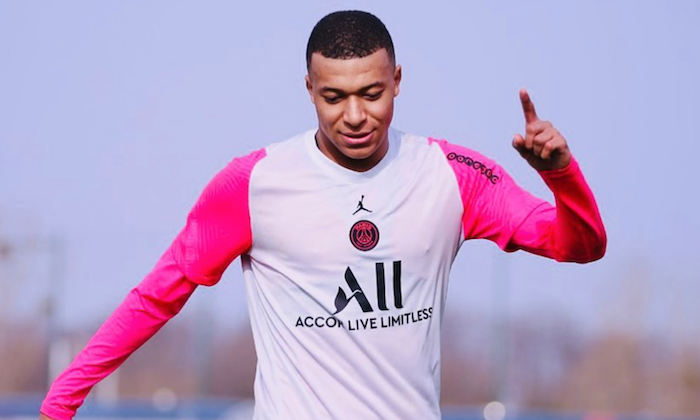 Mbappé na Ostrovy? Jsou to dvě a půl libry na hlavu fanouška, říká skalní nadšenec, který na něj vyhlásil sbírku