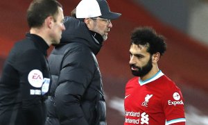 Momenty 27. kola Premier League: Trossard s dalším hattrickem, Salahova nečekaná minela podtrhla zmar Reds