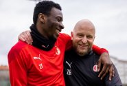 Mám skvělé spoluhráče, celý tým Slavie je úžasný, mám to tady moc rád, rozplýval se oslavenec Traoré