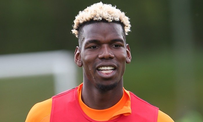 Barva vlasů jako předzvěst dalšího angažmá? Pogba se tomu směje