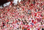 Policie v Hradci Králové bude v pozoru, přijede Slavia. Agresivita fanoušků roste, varuje mluvčí