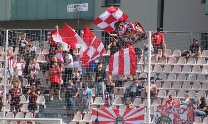 Na Žižkově bouchají šampaňské! Radnice dala tradičnímu klubu domov na dalších 30 let