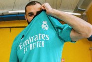 Benzema, verze 2021?  Je v extrémně dobré kondici, mnohem lepší než dřív. Také je mnohem vyspělejší...