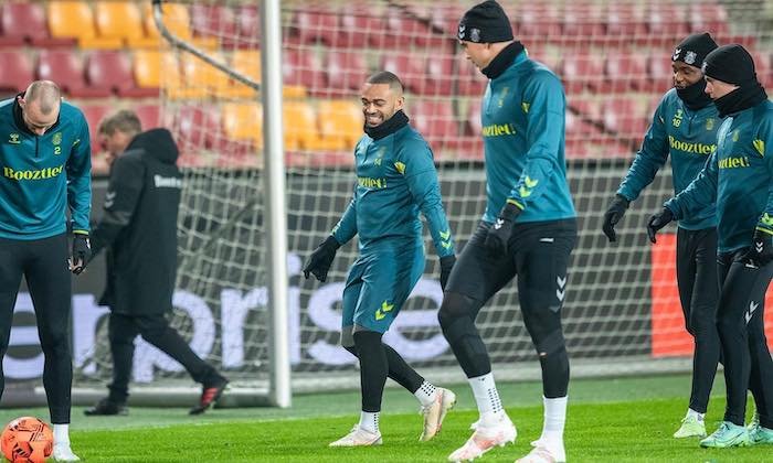 Máme dvě různé strategie, přiznal trenér Bröndby. Sparta podle něj bude hrát jako vždycky...