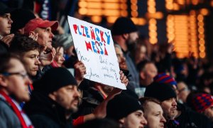 Slavia s Feyenoordem a v Jablonci, Sparta se Slováckem, Plzeň s Baníkem. Lyon - West Ham. FA Cup: City-Liverpool!