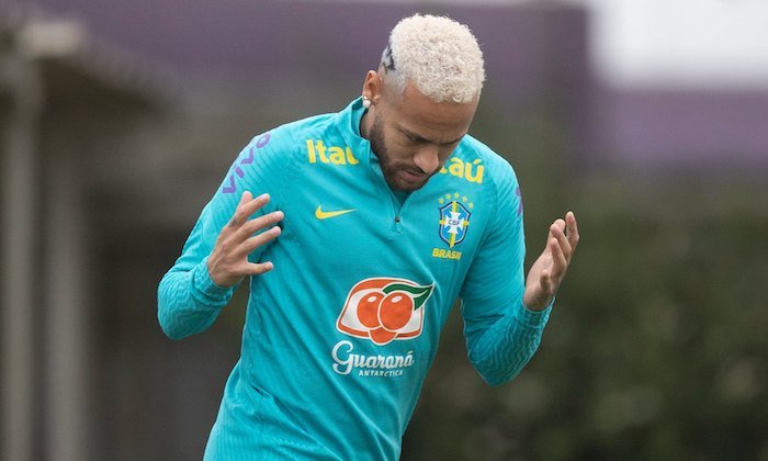 Neymar má zdravotní potíže, jeho debut v Al Hilal se odkládá