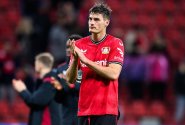 Leverkusen podepsal náhradu za zraněného Schicka, německý klub naopak opouští křídelník Diaby