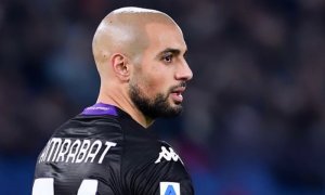 Transferový boulevard: Amrabat má být dohodnut s United, Kladiváři poslali dvě nabídky na náhradu za Rice