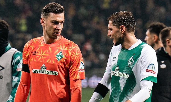 Werderu bude poprvé v sezoně chybět Pavlenka, jeho náhradník Zetterer se může chytit v Dortmundu