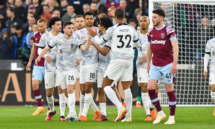 Review: West Ham - Liverpool. Reds dokázali otočit a získat tři body na půdě Kladivářů