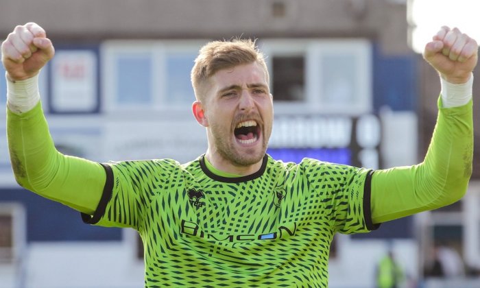 Holý vychytal Carlisle postup do League One a na změnu nemyslí: Nedovedu si představit, že by za mě někdo vyplácel peníze