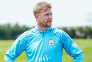 Velká kaňka na bezproblémovém vítězství. Manchesteru City se zranil kapitán De Bruyne