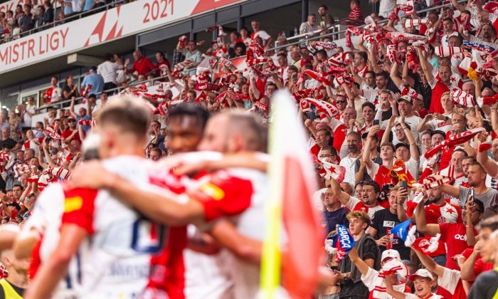 Los osmifinále domácího poháru přidělil Spartě lepšího z dvojice Kolín - Bohemians. Obhájce trofeje čeká výjezd do Hradce