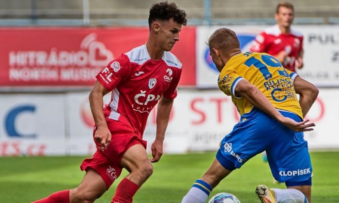 Pardubický debutant Míšek byl dosud zvyklý hrát maximálně před 200 fandy, se Slavií může zažít plný dům