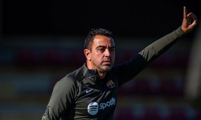 Třífázové oťukávání? Xavi chce do Barcelony pouze tváře, které v tomto náročném testu obstojí