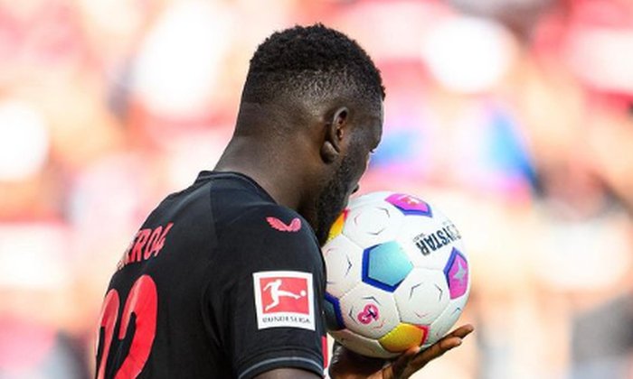 Rána pro Leverkusen. Nejlepší střelec Bayeru Boniface se před mistrovstvím Afriky zranil