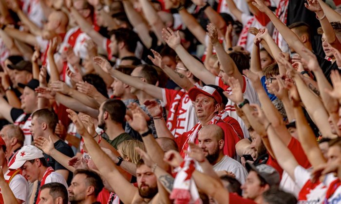 Třikrát mi sáhly na prsa, na fotbal v Itálii už nikdy, vzkazuje fanynka Slavie