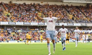 Review: Wolverhampton - Aston Villa. Jihokorejec z Wolves opět mířil přesně, ale za hosty odpověděl Torres