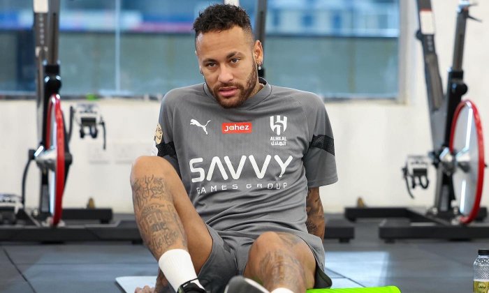 Neymar už má za sebou zákrok v Belo Horizonte. Kvůli rozsahu zranění je ale stále těžké odhadnout dobu léčby