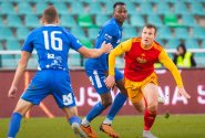 Dukla odmítla posun do čela, Jihlava na Žižkově udeřila na konci obou poločasů, Hufova Chrudim řádila na Hané