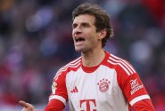 Müller upevňuje status legendy. V Bayernu podepisuje další smlouvu, úleva i pro Kanea