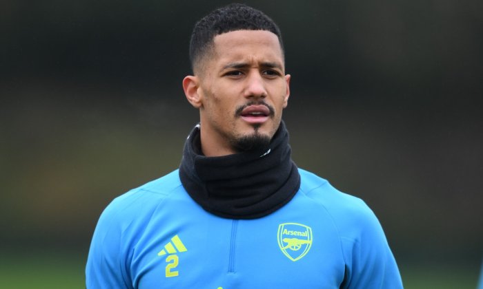 Nejlepším obráncem Premier League je Saliba, má jasno legenda Arsenalu Henry