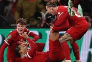 Neuvěřitelné finále Carabao Cupu. Další epická bezbranková remíza, o triumfu Liverpoolu rozhodl Van Dijk