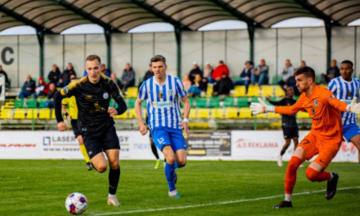 Dukla si ve druhé lize poradila s Opavou, Vyškov vyhrál i v oslabení. Sparta B nastřílela pět gólů, Brno po výměně kouče slaví