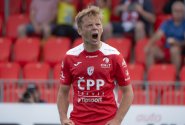 Pardubice zachránil hattrick pro zraněnou přítelkyni. Kováč chválil Hlavatého. Lidé to neradi uslyší, ale už to tady herně přerostl