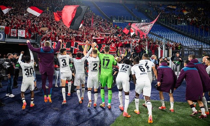 Leverkusen na cestě za treblem. Schick, Hložek a Kovář jsou blízko finále EL. Chceme postup pro fanoušky, zní z kabiny