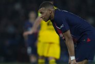 Oči v sloup a pryč. Mbappé pod palbou kritiky zuřil kvůli dotazu na Real, pak utekl novinářům