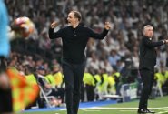 Gól, nebo ne? Bayern v nastavení semifinále LM srovnal, rozhodčí ale situaci nenechali dohrát. Naprostá katastrofa, řekl Tuchel